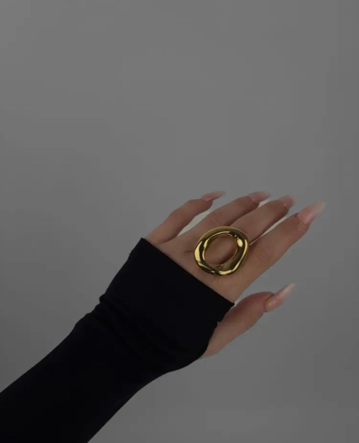Anillo modelo Roko