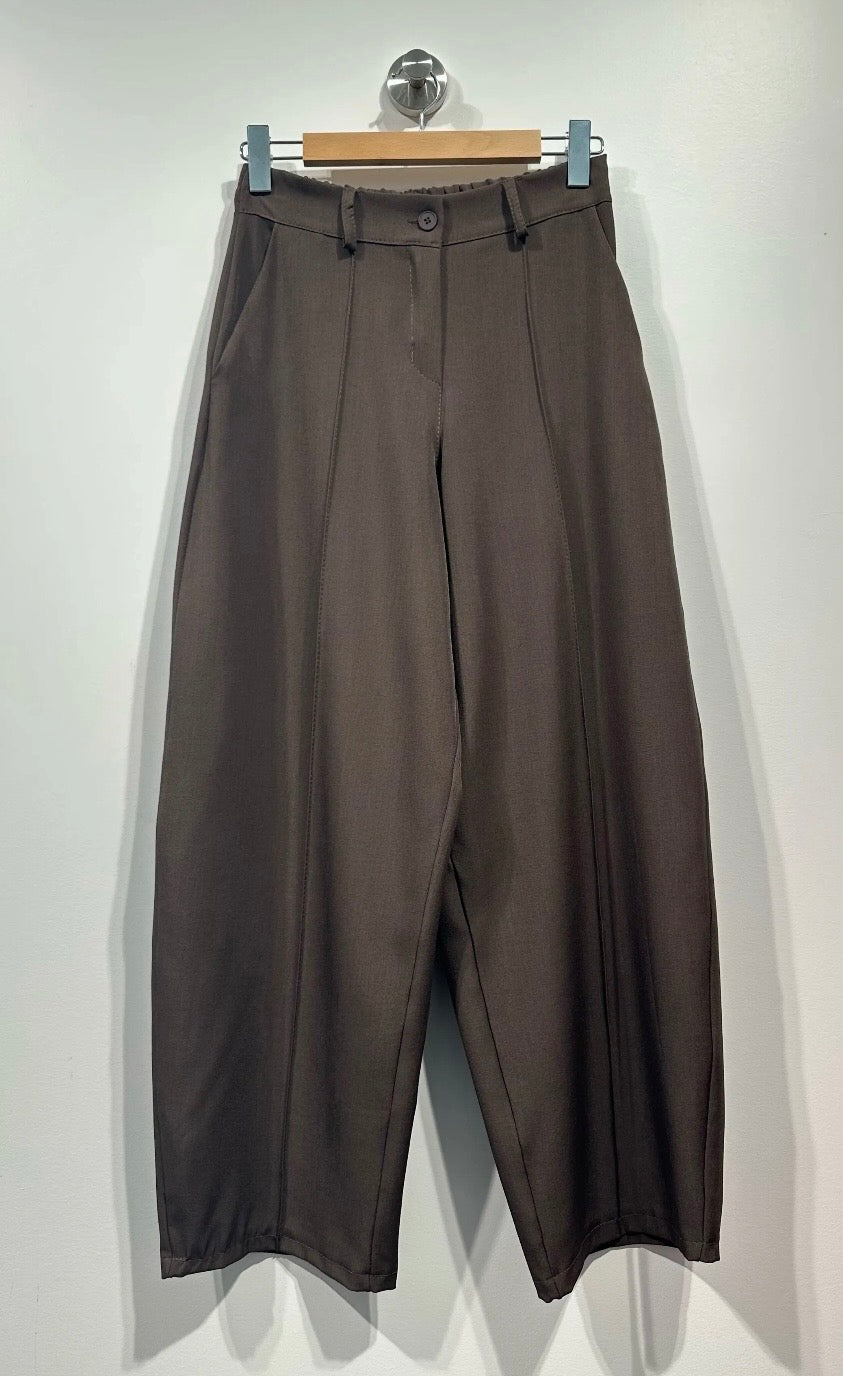Pantalón modelo balloon