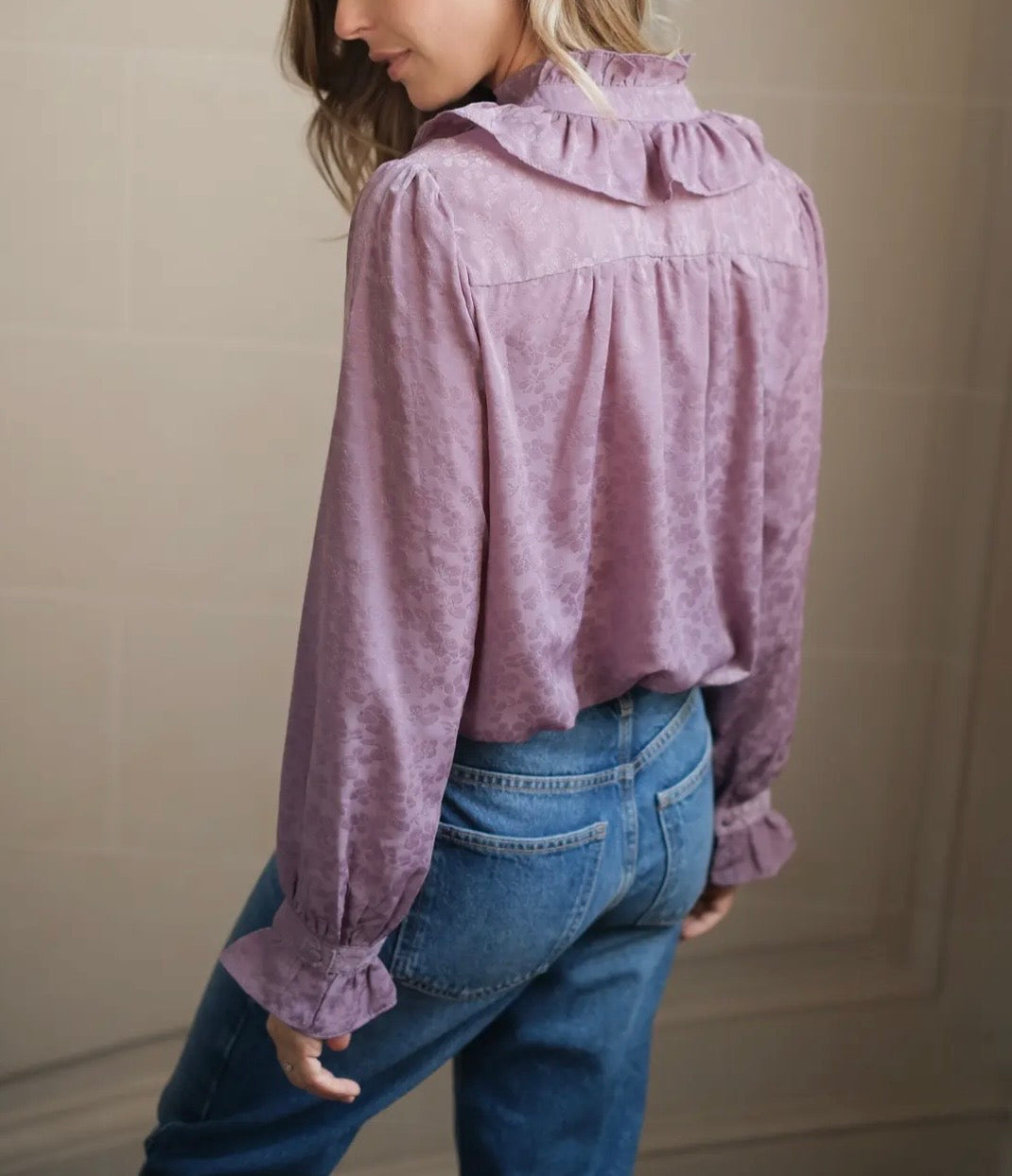 Blusa Jacquard satinada
