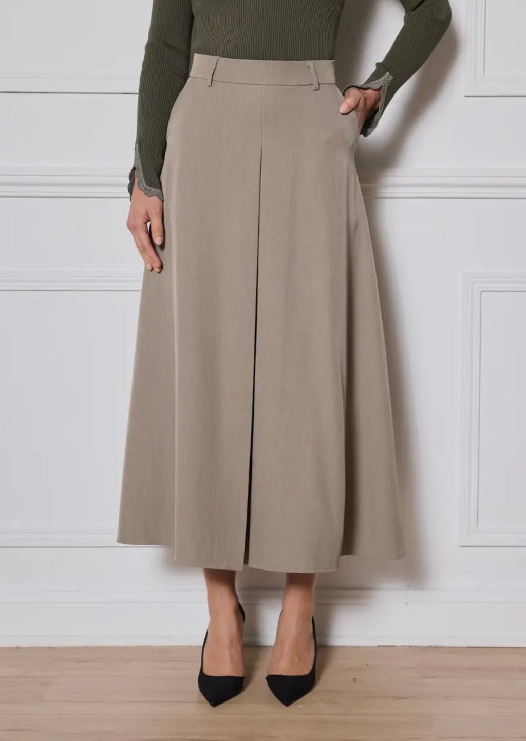 Falda midi