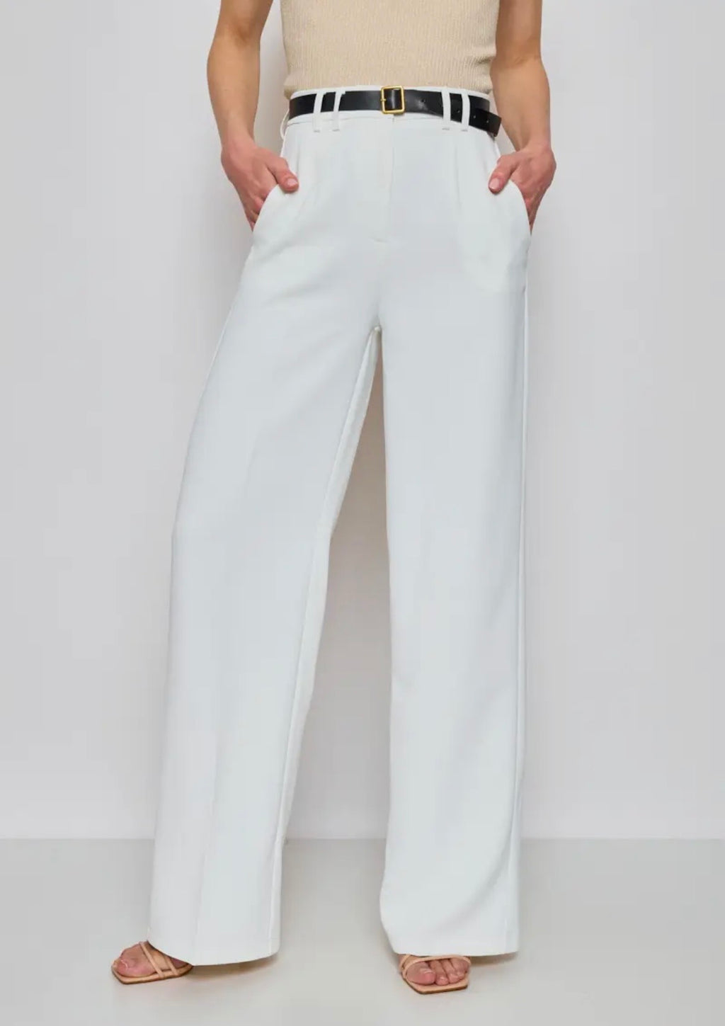 Pantalón detalle cinturón