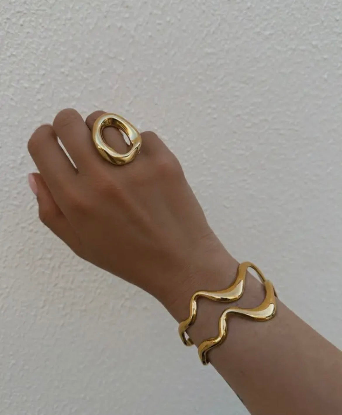 Pulsera modelo Ola