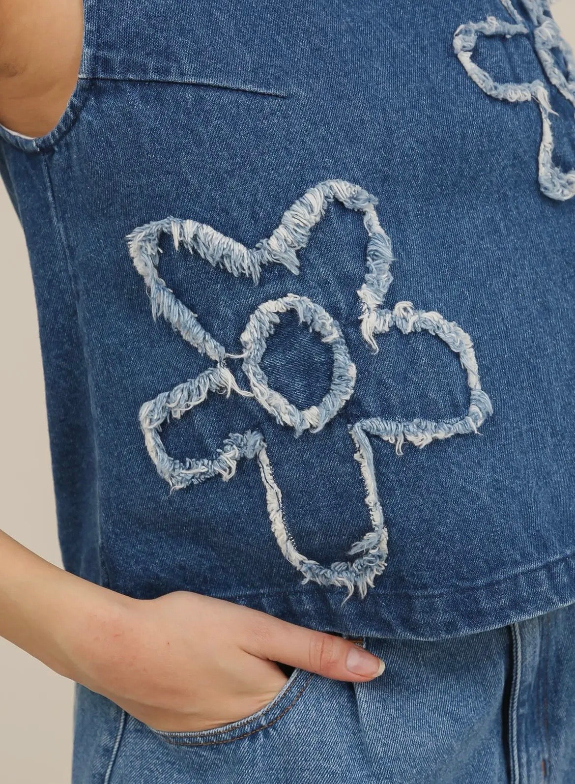 Top denim flores