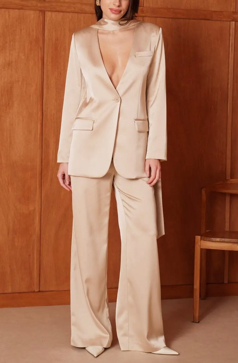 Traje modelo Paris