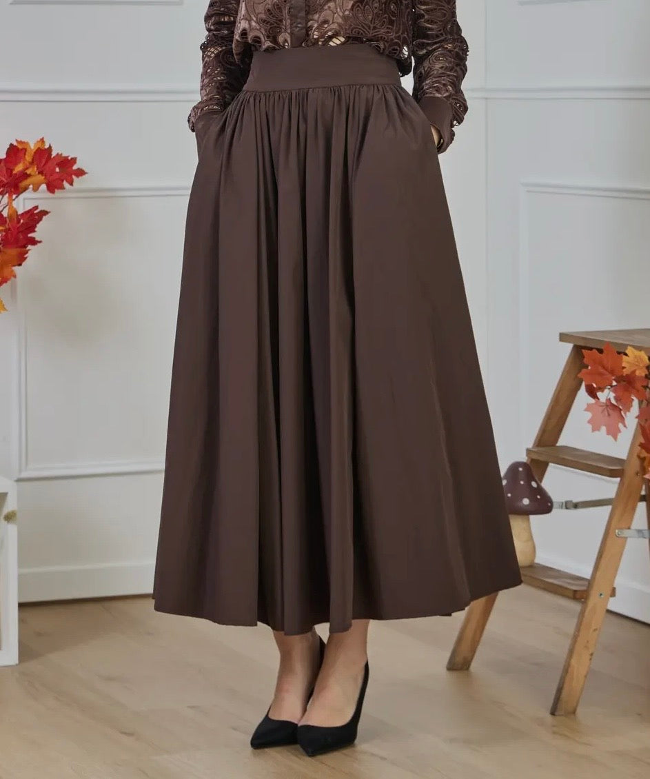 Falda larga elegante