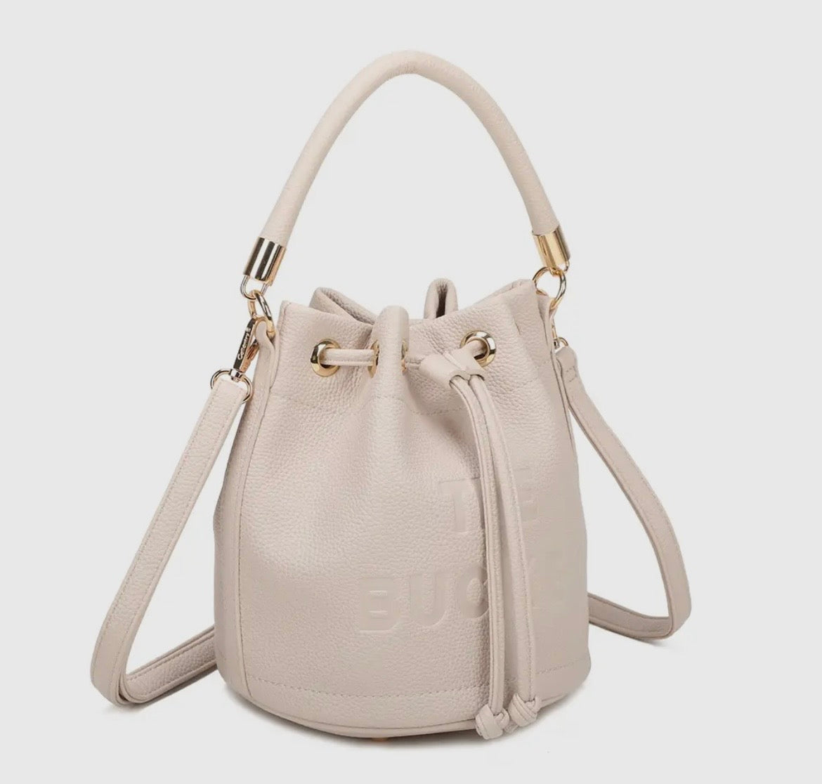 Bolso modelo Bucket